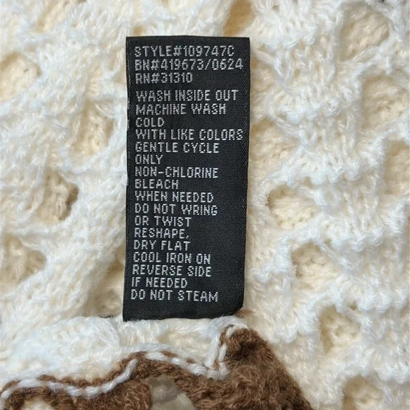 Women's A. Byer Crocheted Cropped Sweater Size X-Large Brown and Cream - Picture 10 of 13